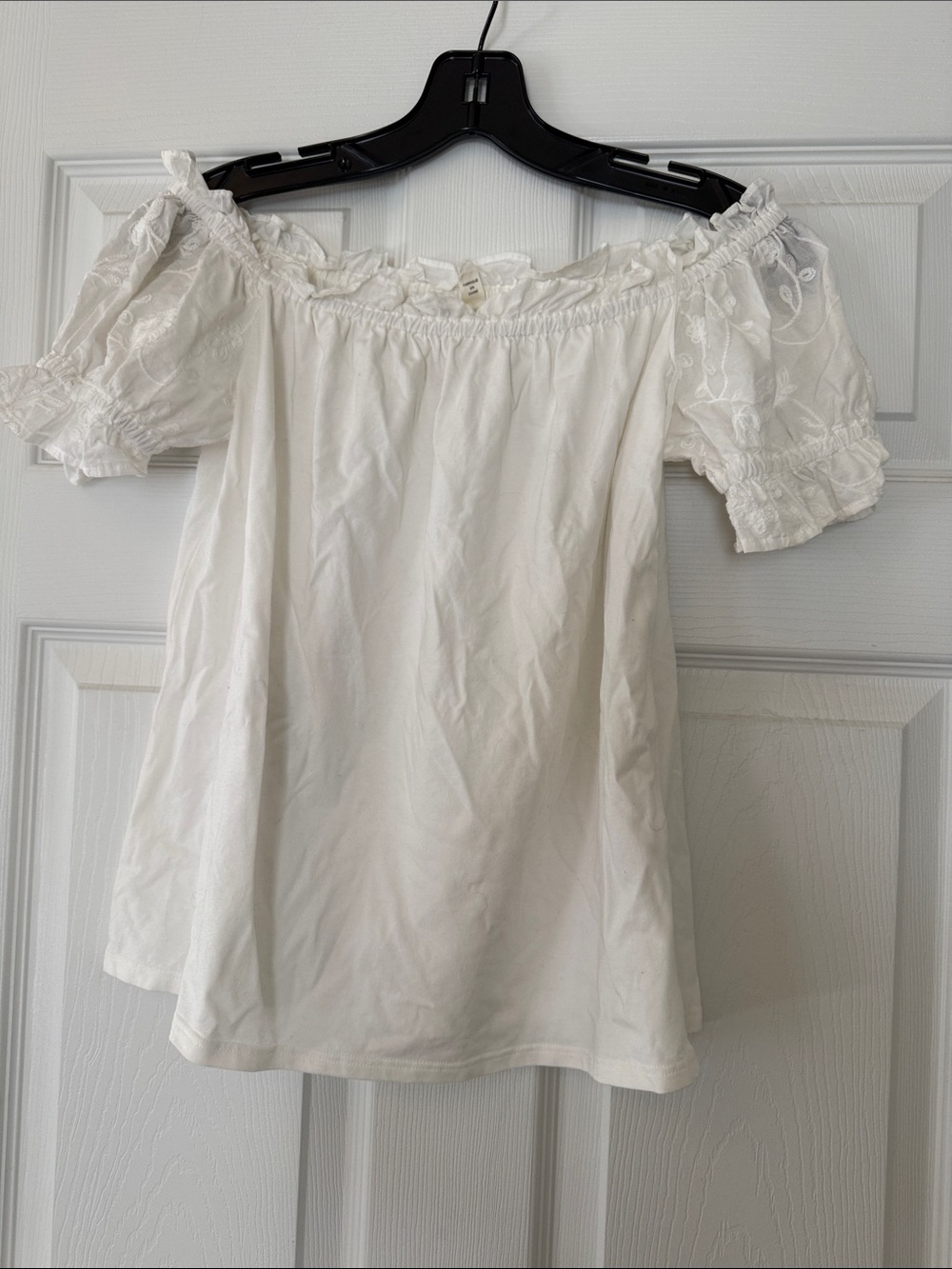 Anthropologie White Off-Shoulder Eyelet sleeved Blouse